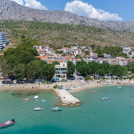 Erce krevet i doručak Duce